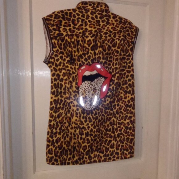 Aerosmith inspired Cheetah print s. I made from a solid cheetah shirt. - Picture 1 of 5
